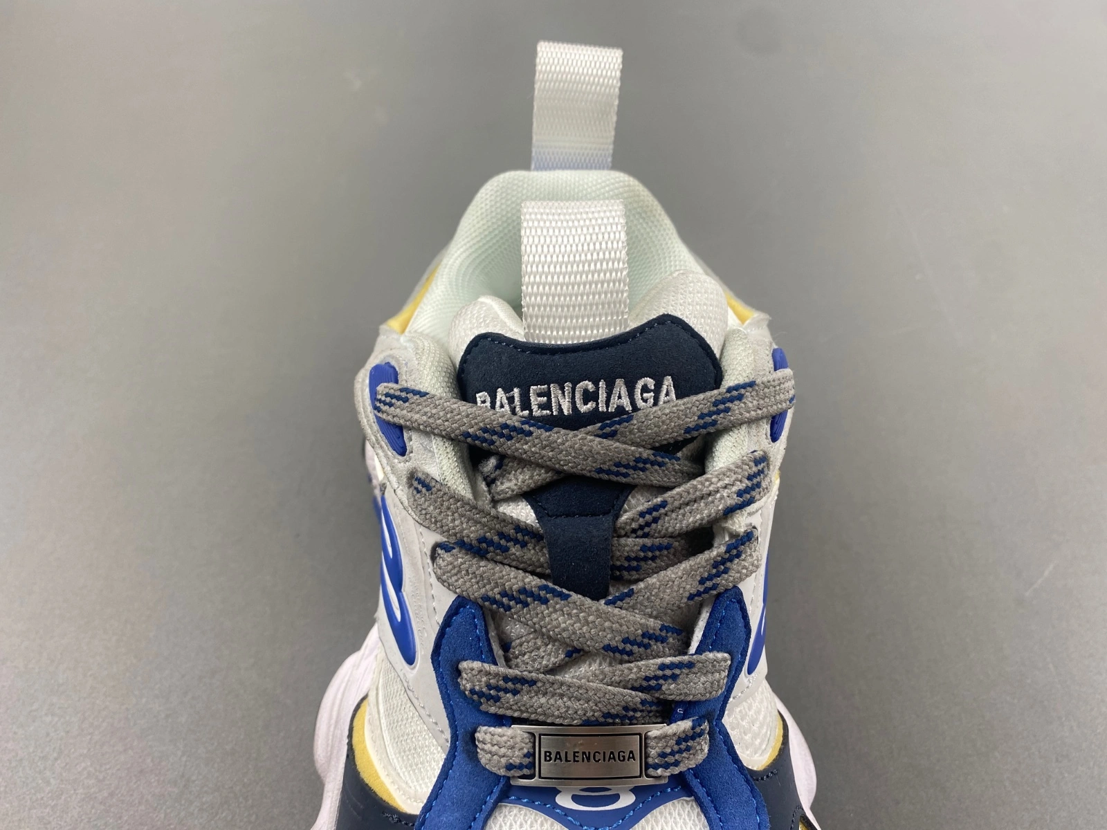 B*alenciaga Cargo AM 20241020- Vibrant 4251