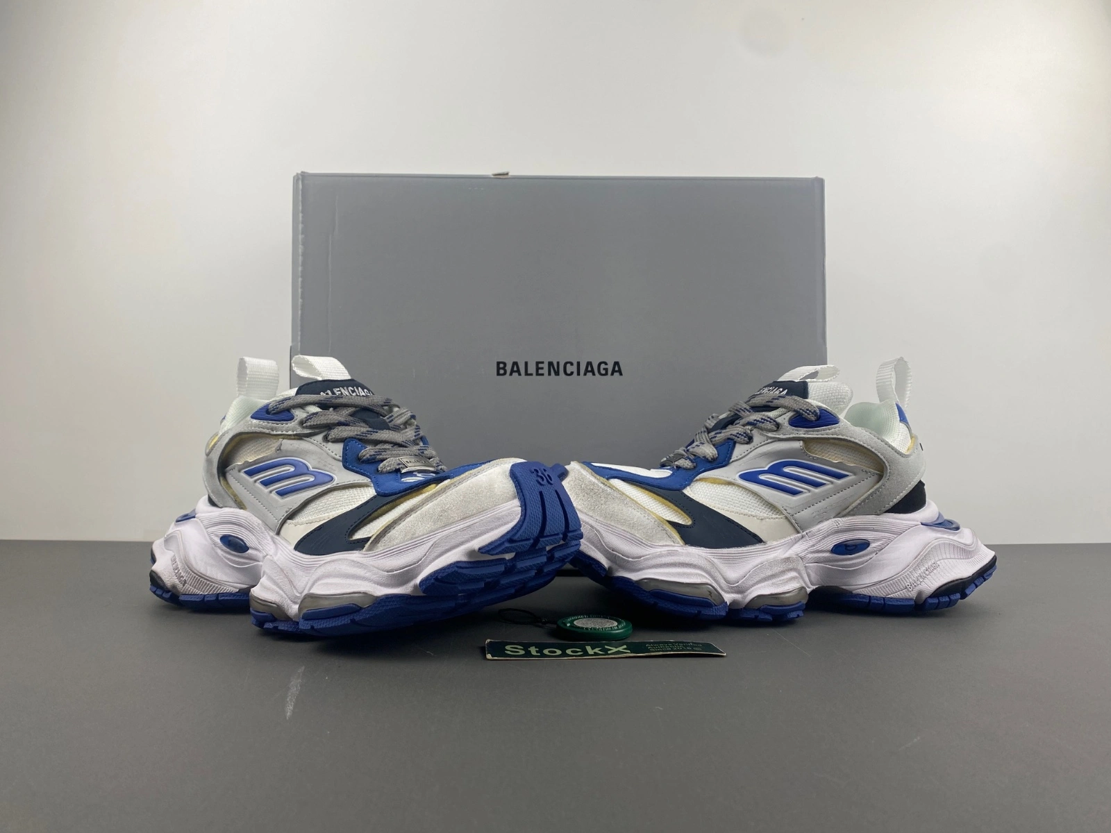 B*alenciaga Cargo AM 20241020- Vibrant 4251