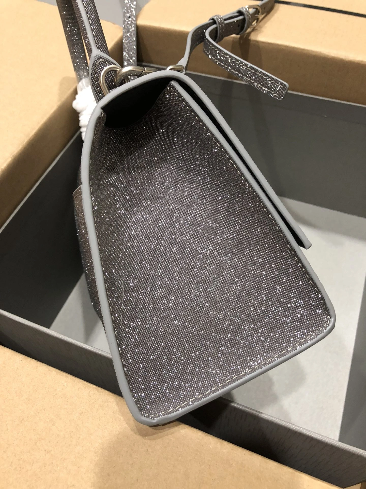 SmoothTexture B*alenciaga Crossbody bag Top Quality HT 20231017-100 31*20* 9060