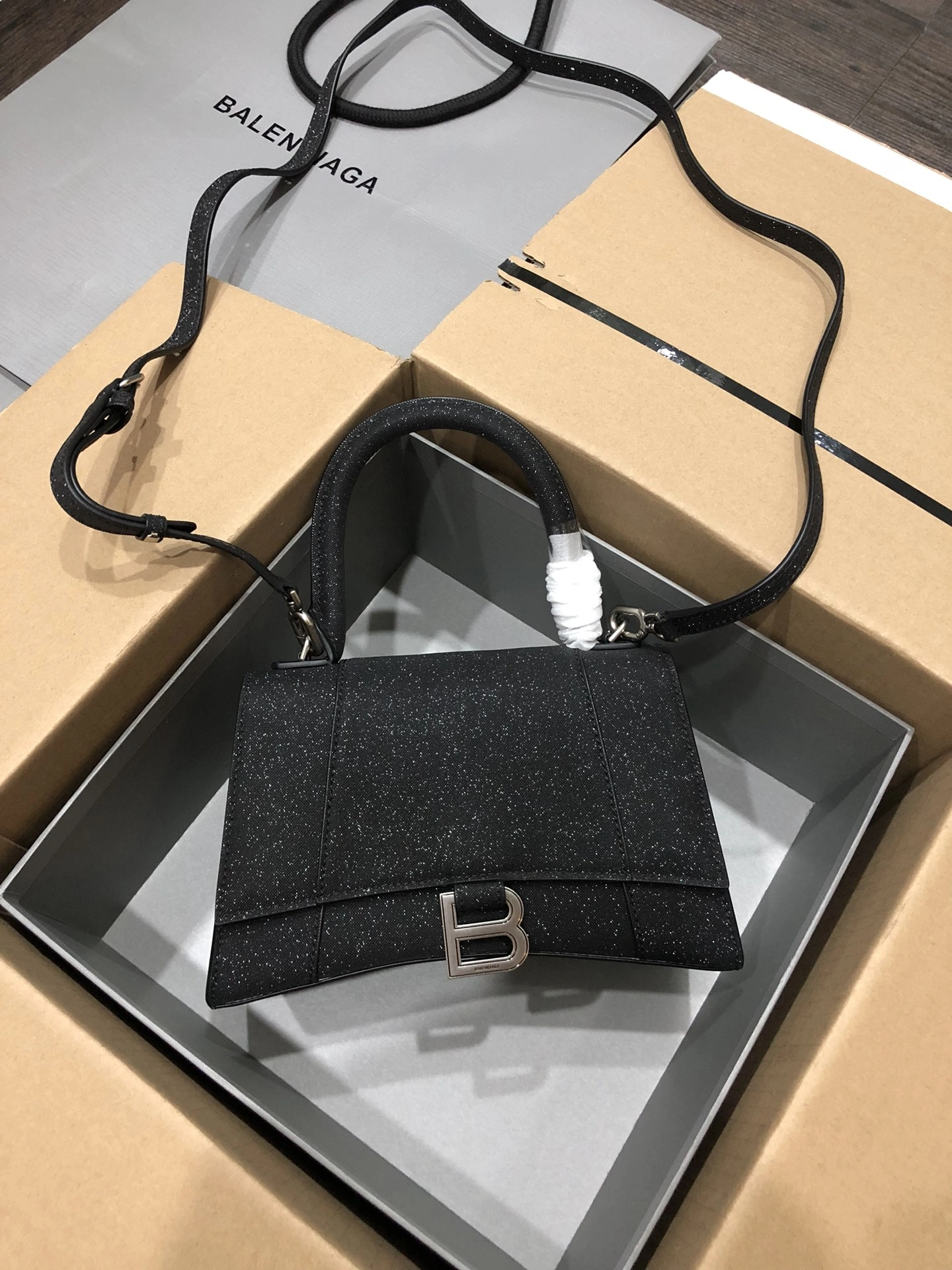 B*alenciaga Crossbody bag Top Quality HT 20231017-102 31*20* SportInspired 9058
