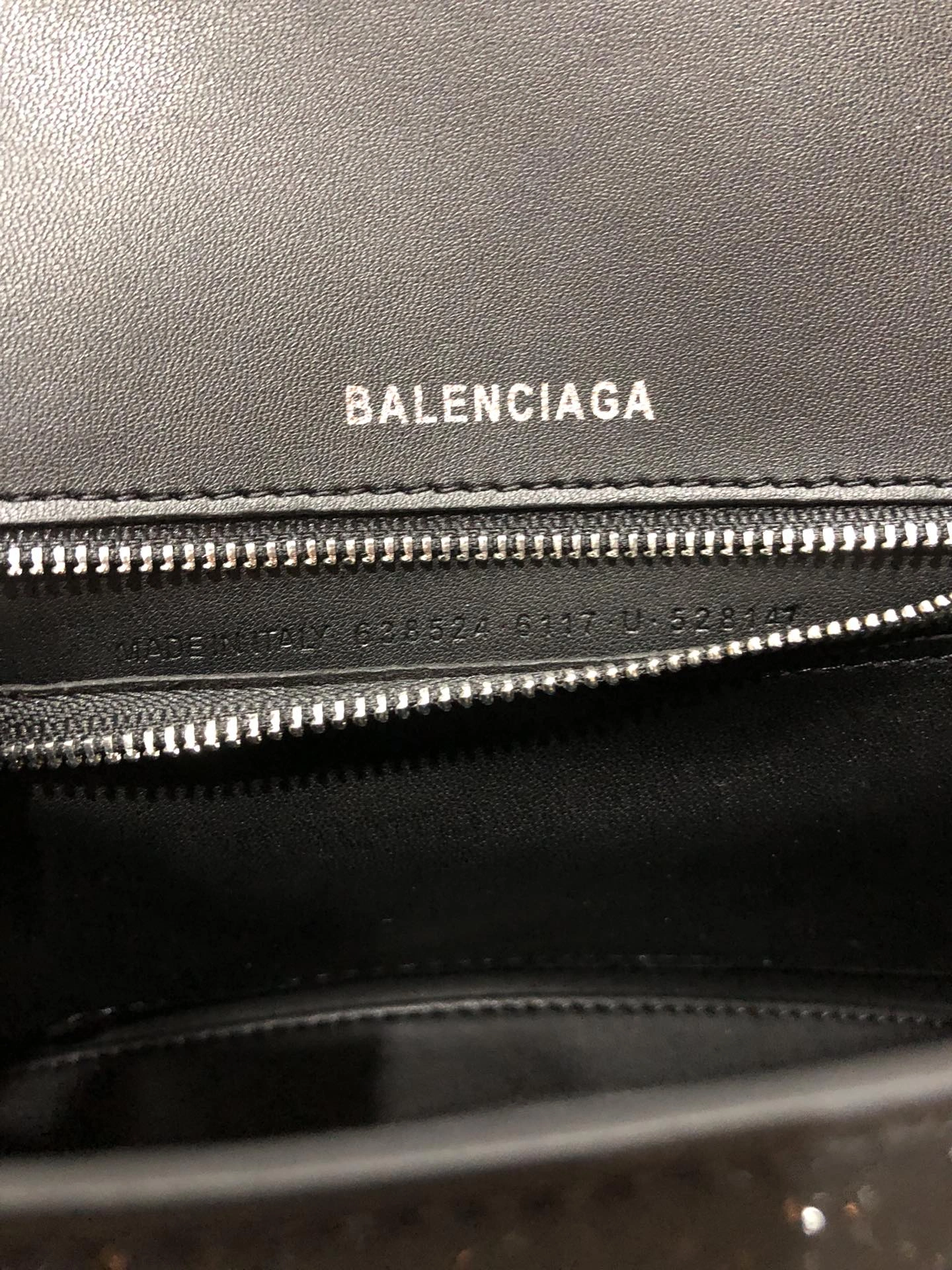 B*alenciaga Crossbody bag Top Quality HT 20231017-102 31*20* SportInspired 9058