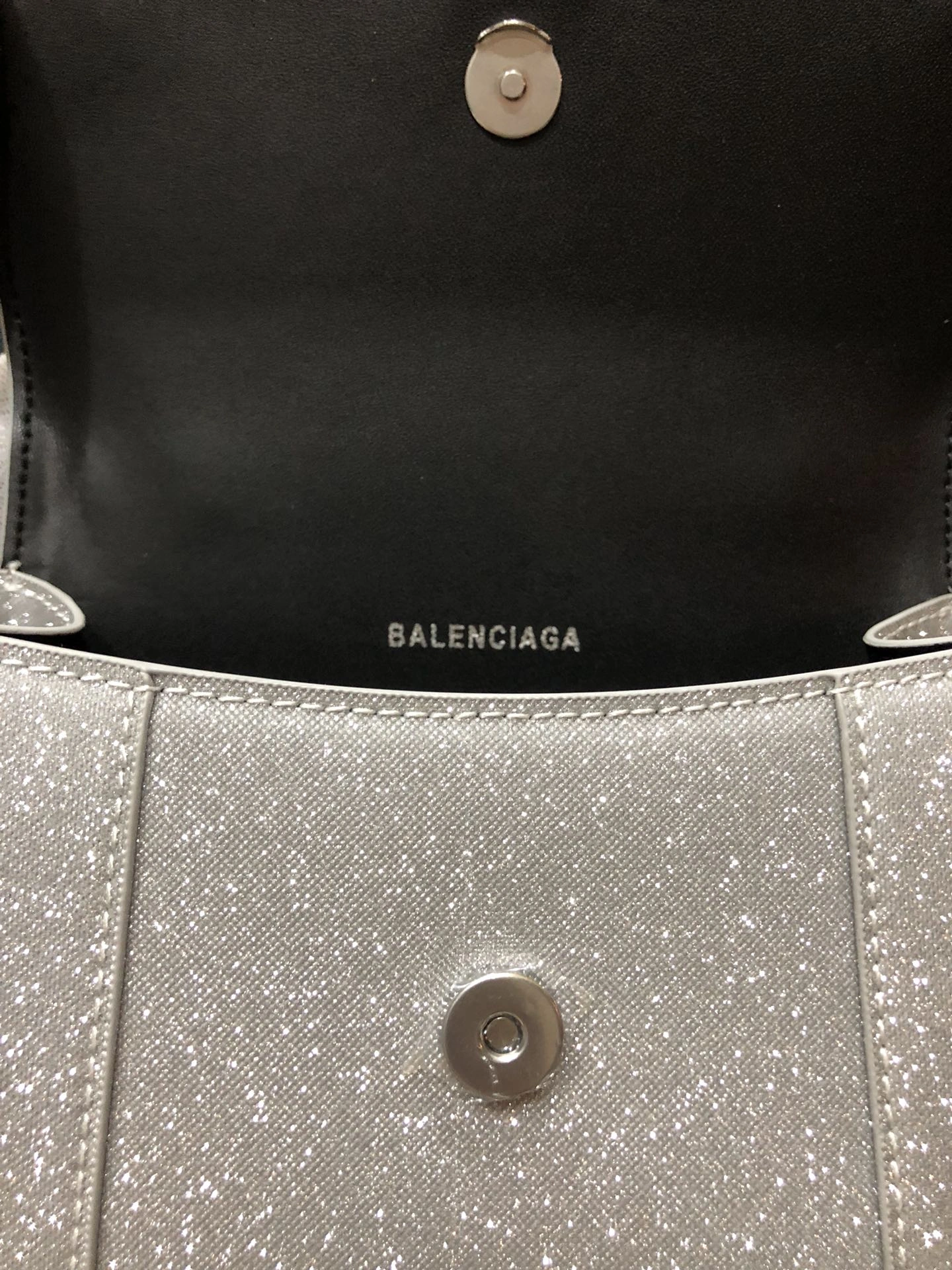 B*alenciaga Crossbody bag Top Quality HT 20231017-103 31*20* Durable 9057