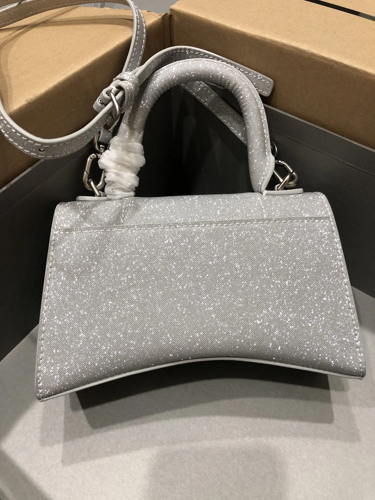 B*alenciaga Crossbody bag Top Quality HT 20231017-103 31*20* Durable 9057