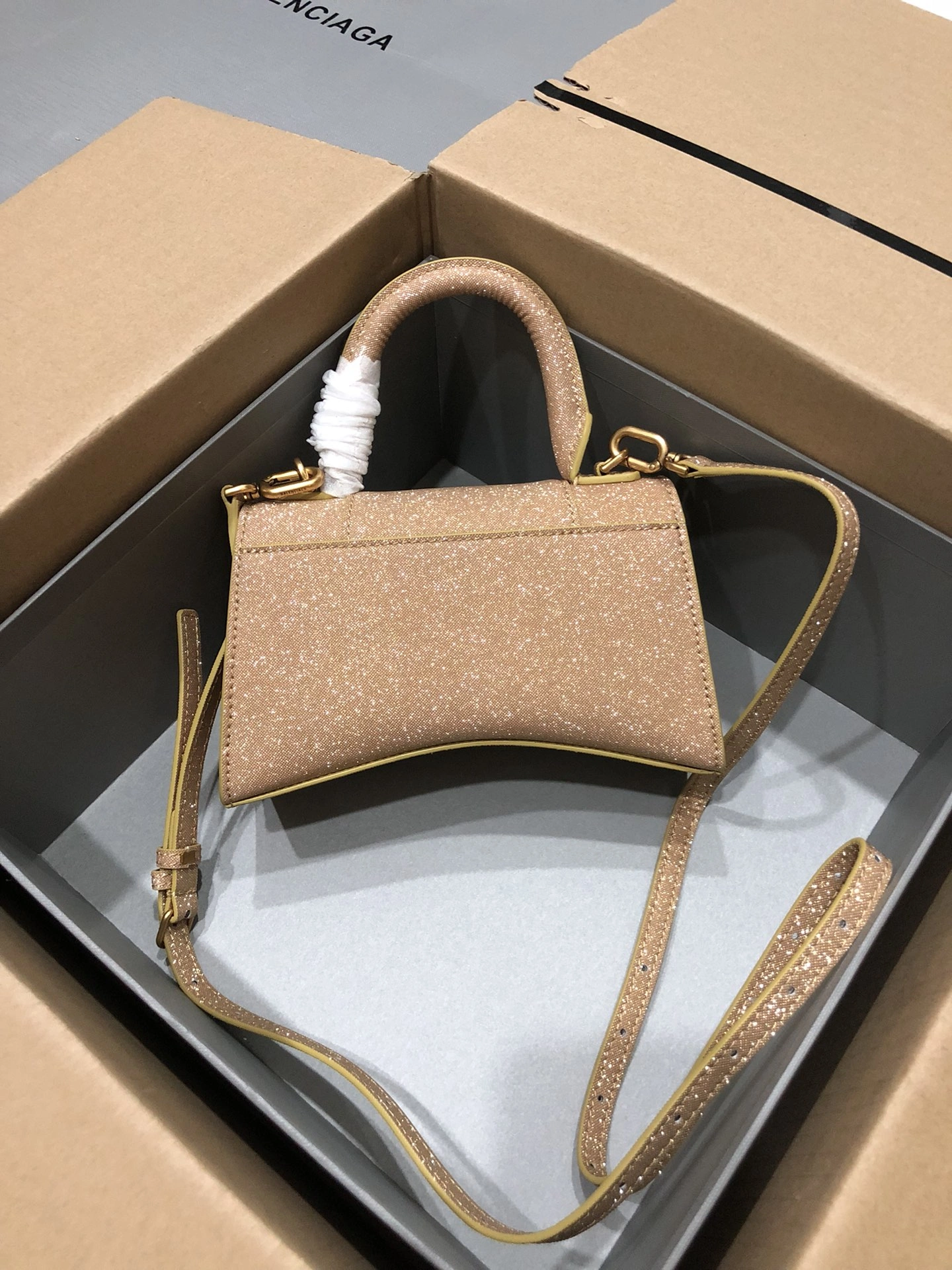 B*alenciaga Crossbody bag Top Quality HT 20231017-105 31*20* TechFriendly 9055