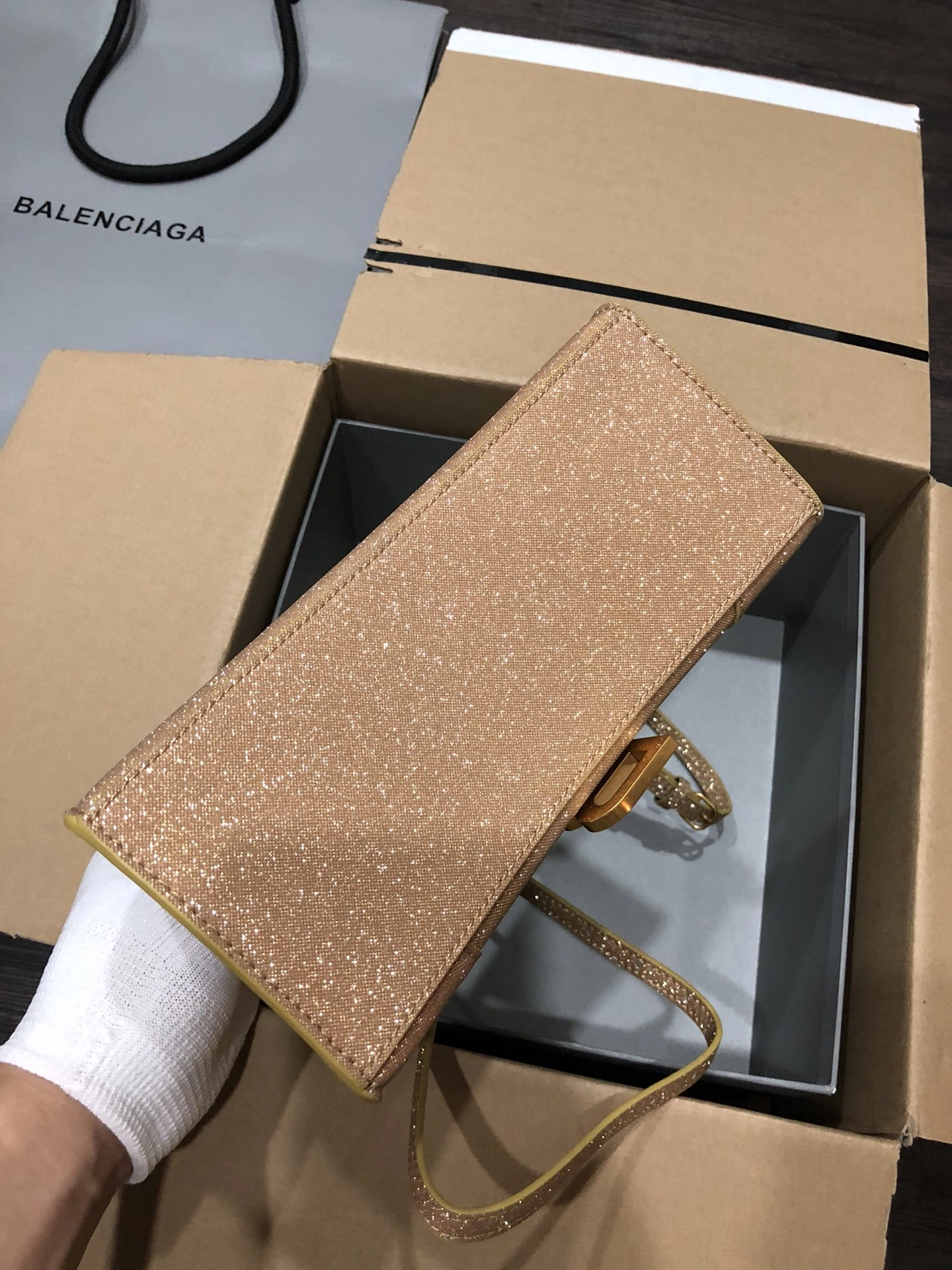Functional B*alenciaga Crossbody bag Top Quality HT 20231017-106 31*20* 9054
