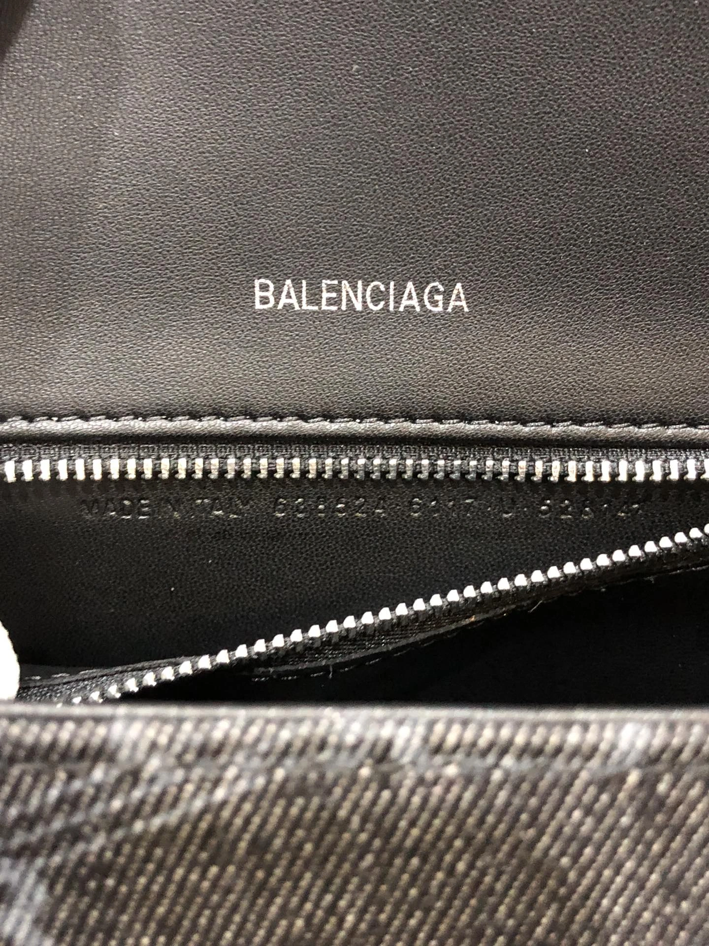 B*alenciaga Crossbody bag Top Quality HT 20231017-108 31*20* Breathable 9053