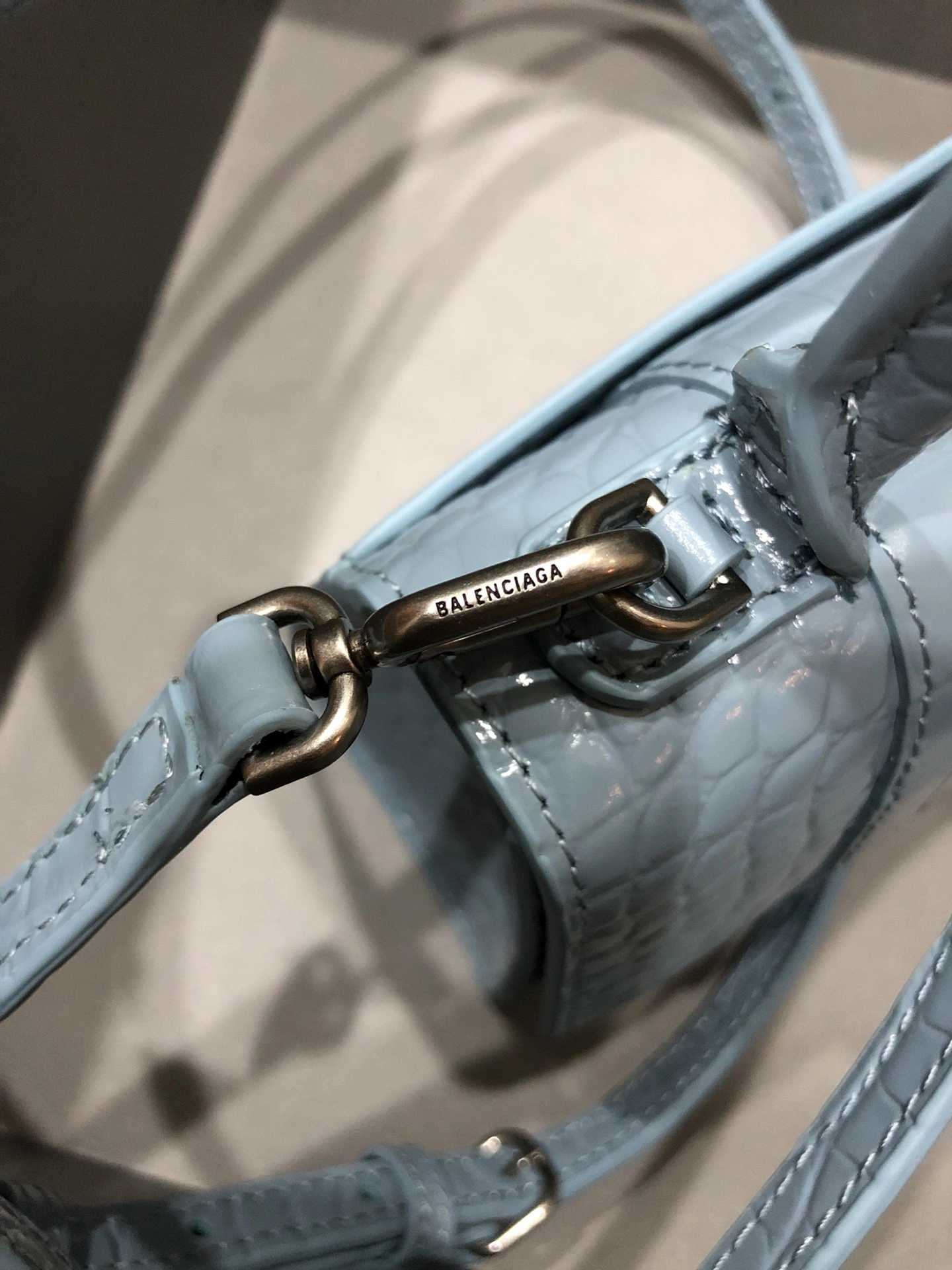AllSeason B*alenciaga Crossbody bag Top Quality HT 20231017-115 31*20* 9045