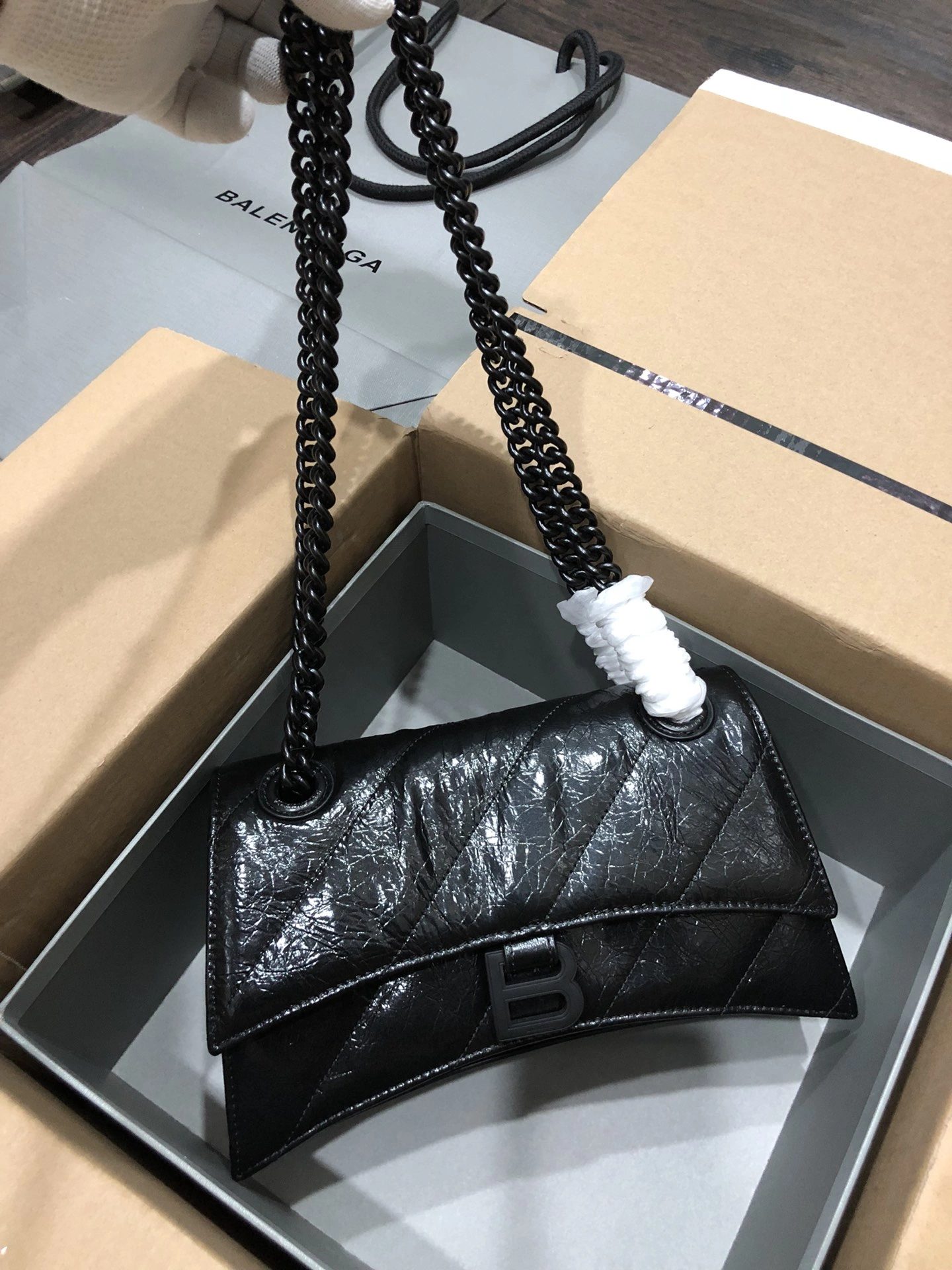 WrinkleFree B*alenciaga Crossbody bag Top Quality HT 20231017-91 25*15*9.5 cm 9068