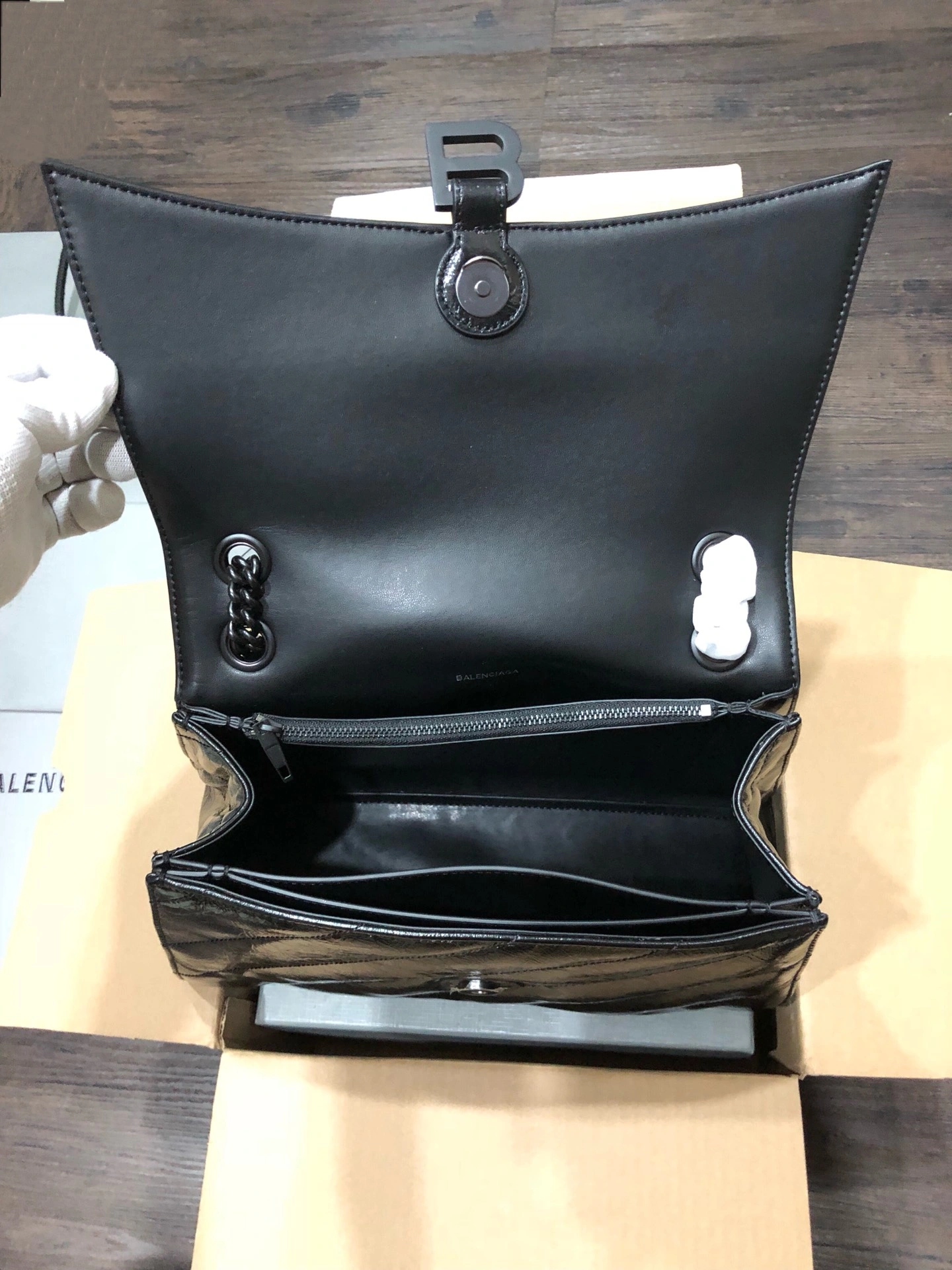 B*alenciaga Crossbody bag Top Quality HT 20231017-92 31*20* EasyCare 9067