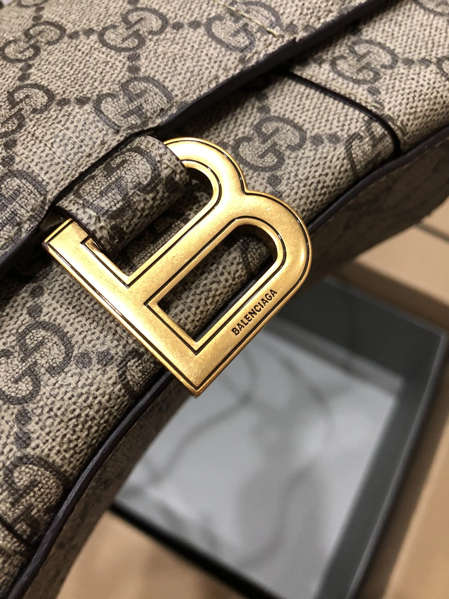 B*alenciaga Crossbody bag Top Quality HT 20231017-97 25*15*9.5 cm FreshLook 9063