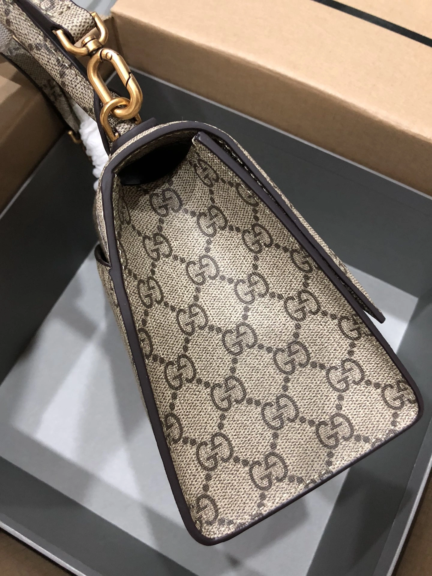 SoftTouch B*alenciaga Crossbody bag Top Quality HT 20231017-98 31*20* 9062