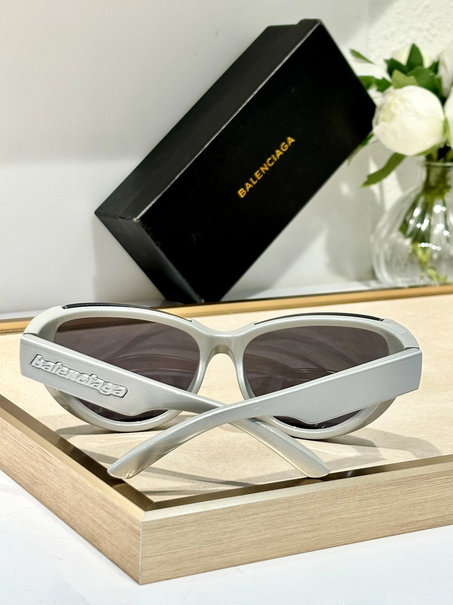 OnTrend B*alenciaga Glasses Top XX 20240408- 17184