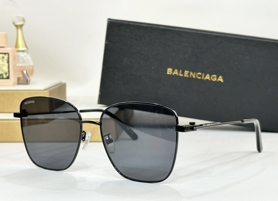Tailored B*alenciaga Glasses Top XX 20240505- 17183