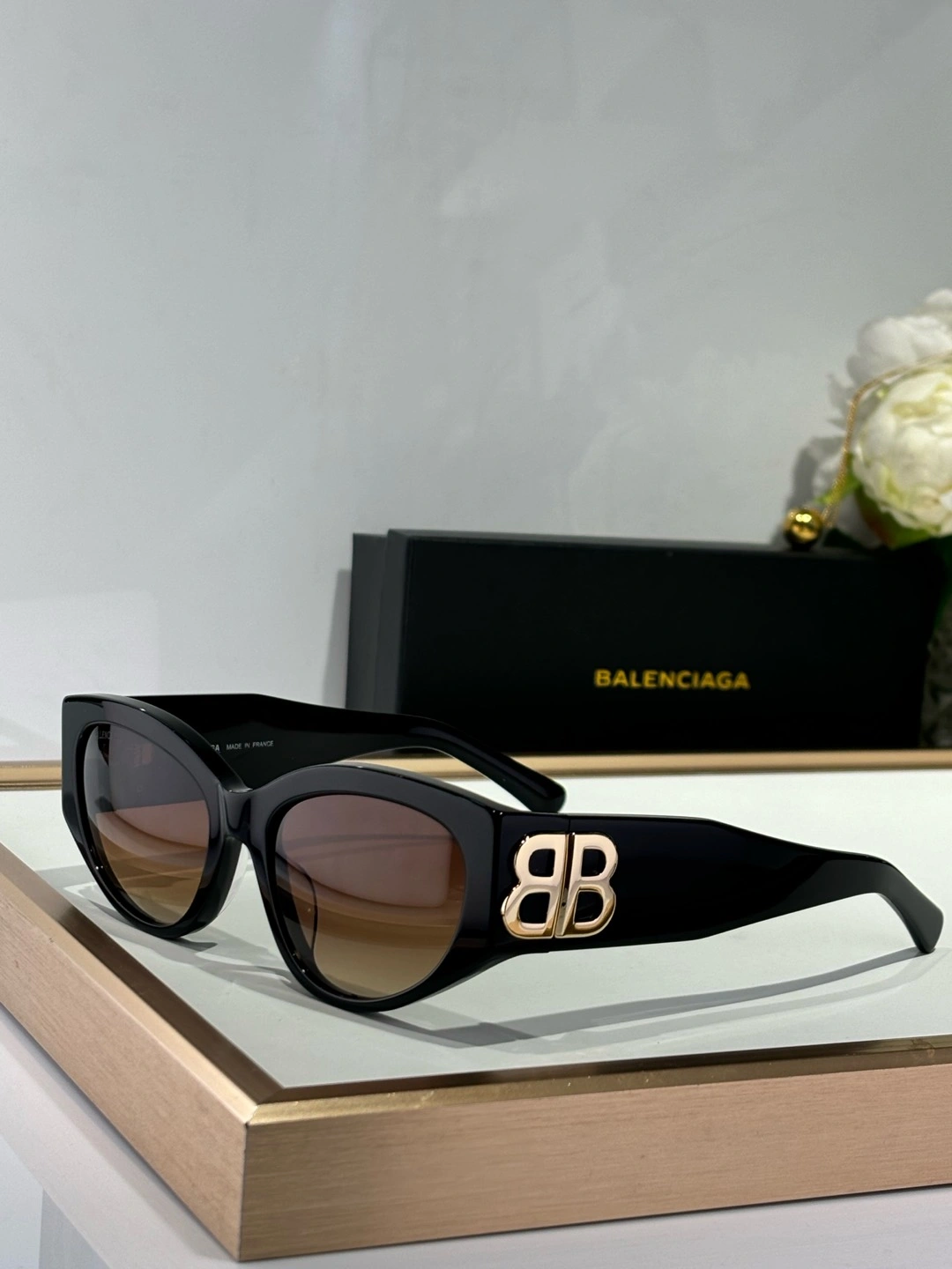 TechFriendly B*alenciaga Glasses Top XX 20250113- 17176