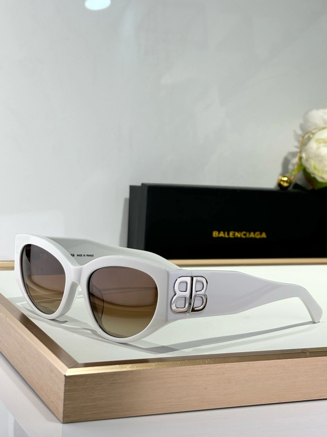 TechFriendly B*alenciaga Glasses Top XX 20250113- 17176