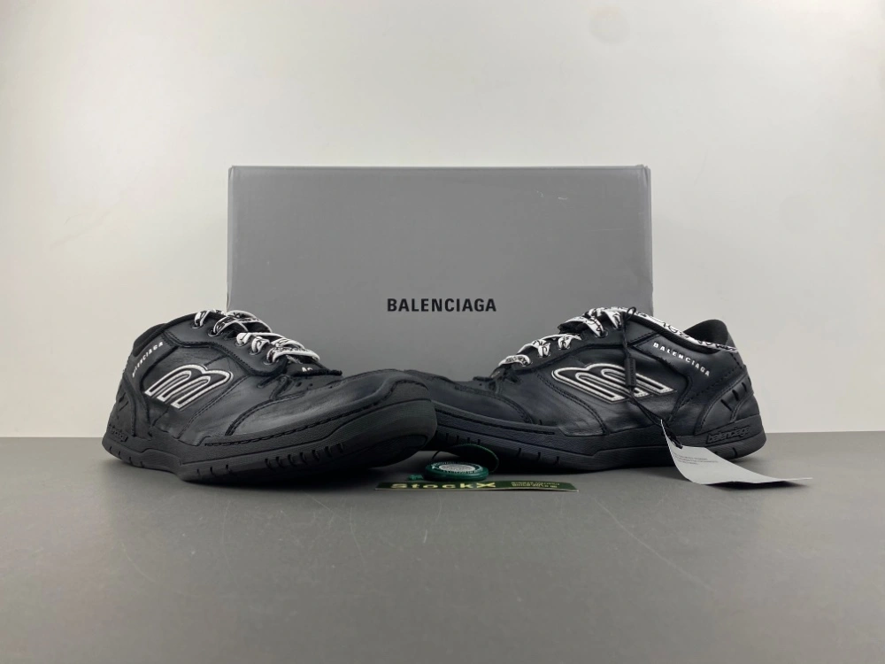DailyWear B*alenciaga Hamptons AM 20260115- 4179