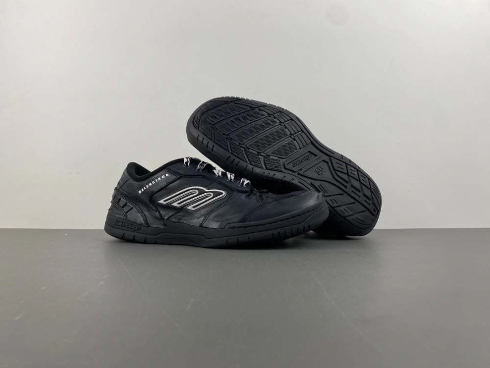DailyWear B*alenciaga Hamptons AM 20260115- 4179