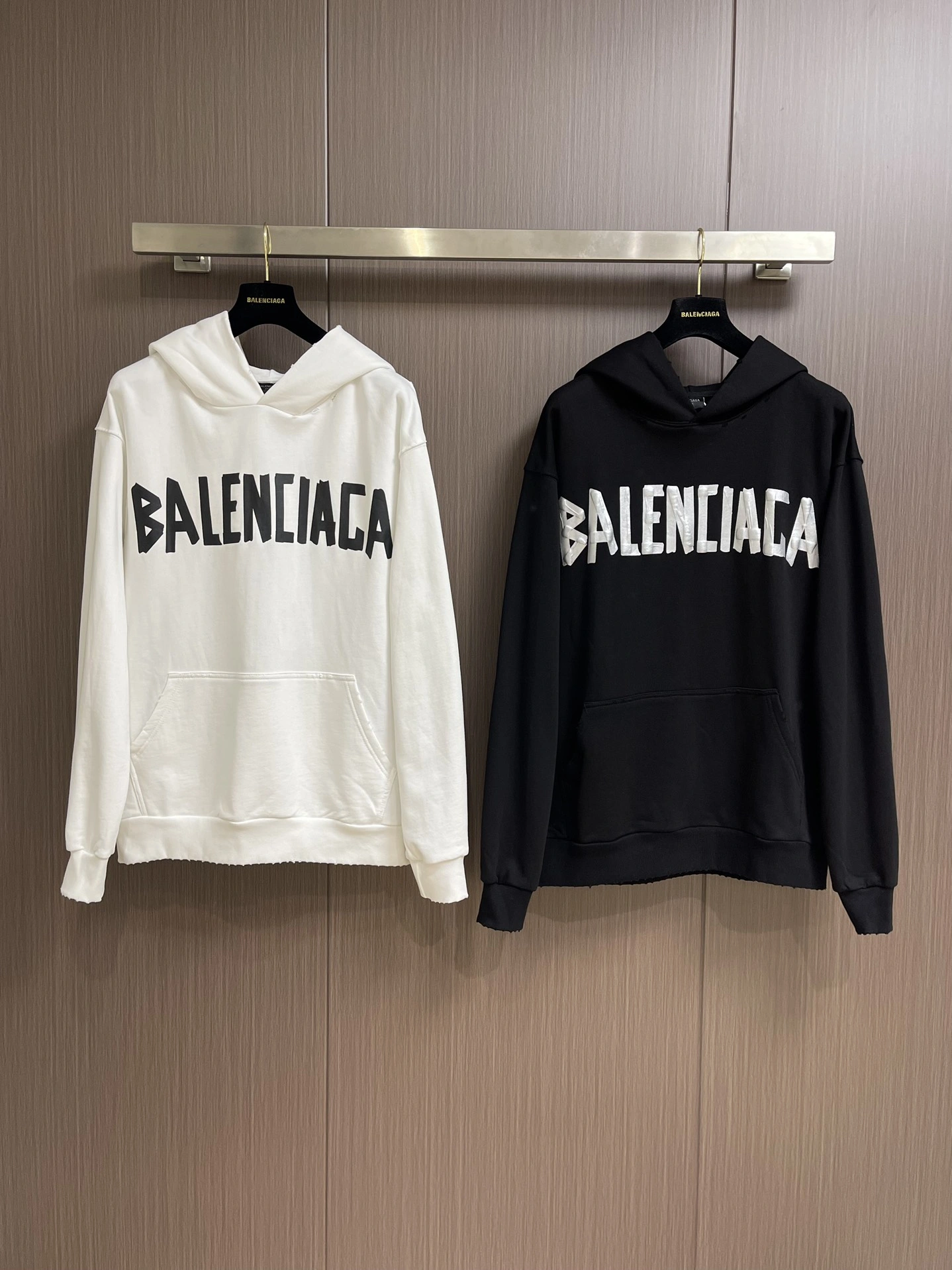TravelReady B*alenciaga Hoodies Top Quality D17 20240819- 10096
