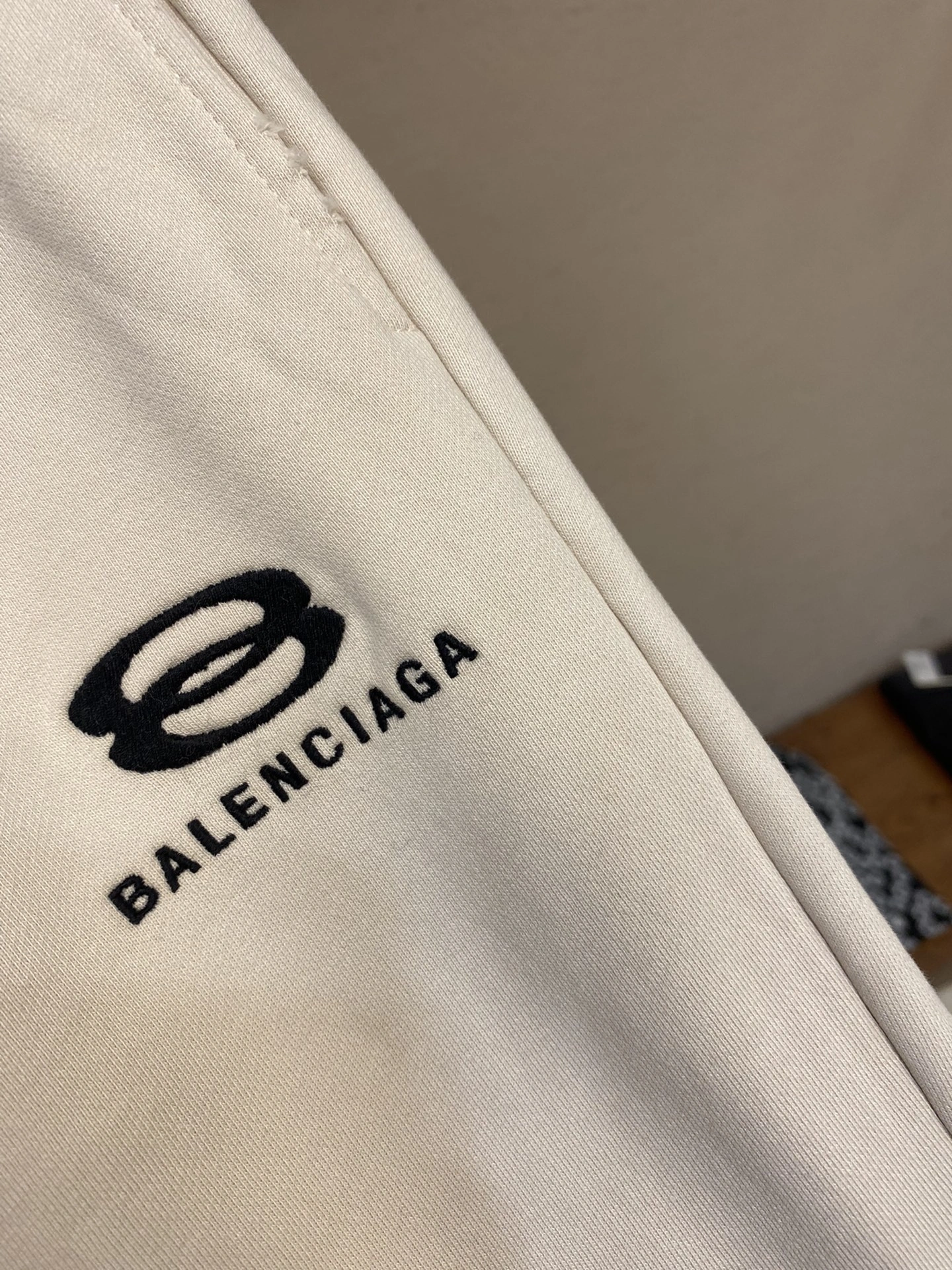 Minimalist B*alenciaga Pants Top Quality D17 202404018- 10517