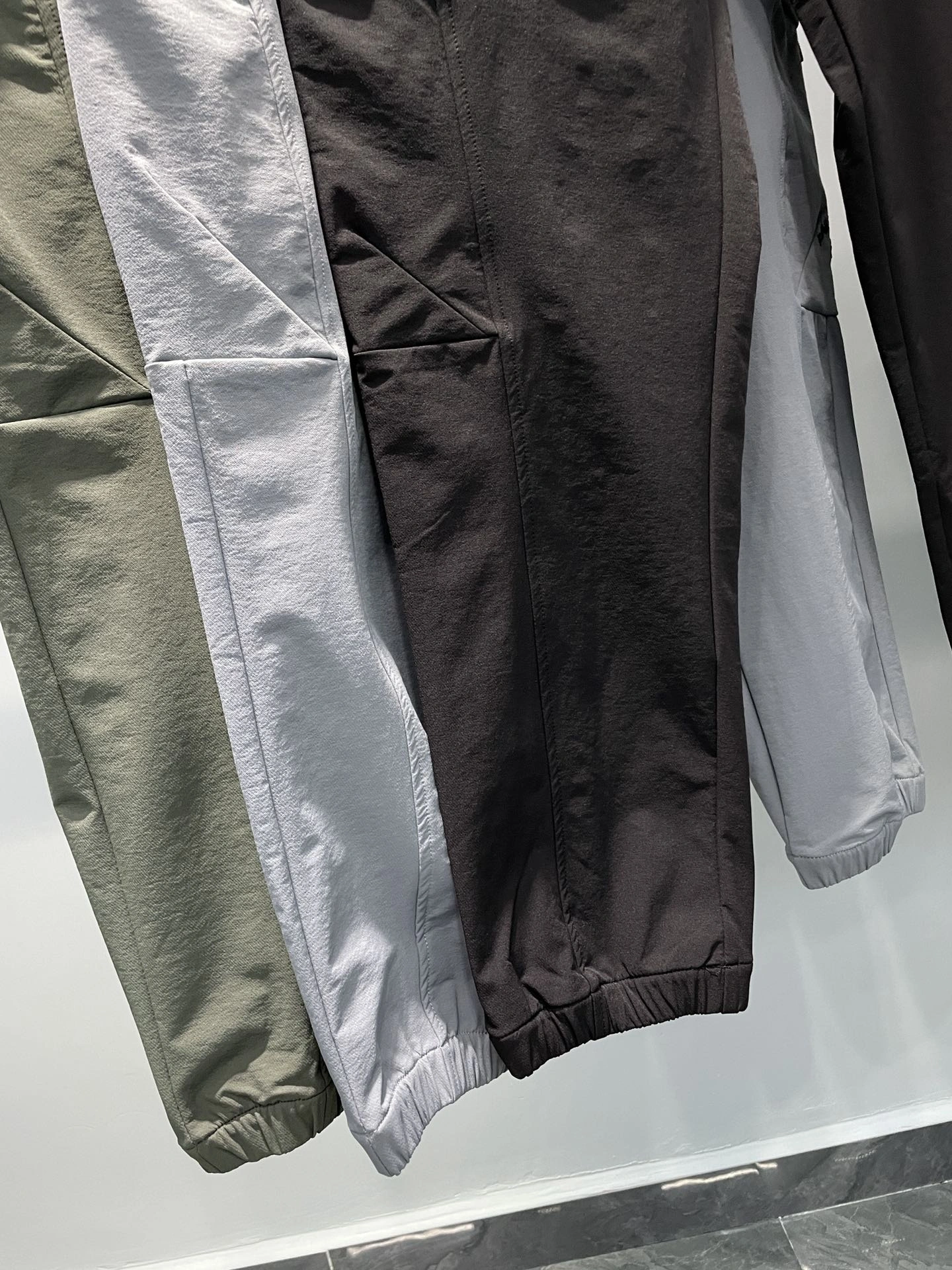 Durable B*alenciaga Pants Top Quality D17 20240504- 10472