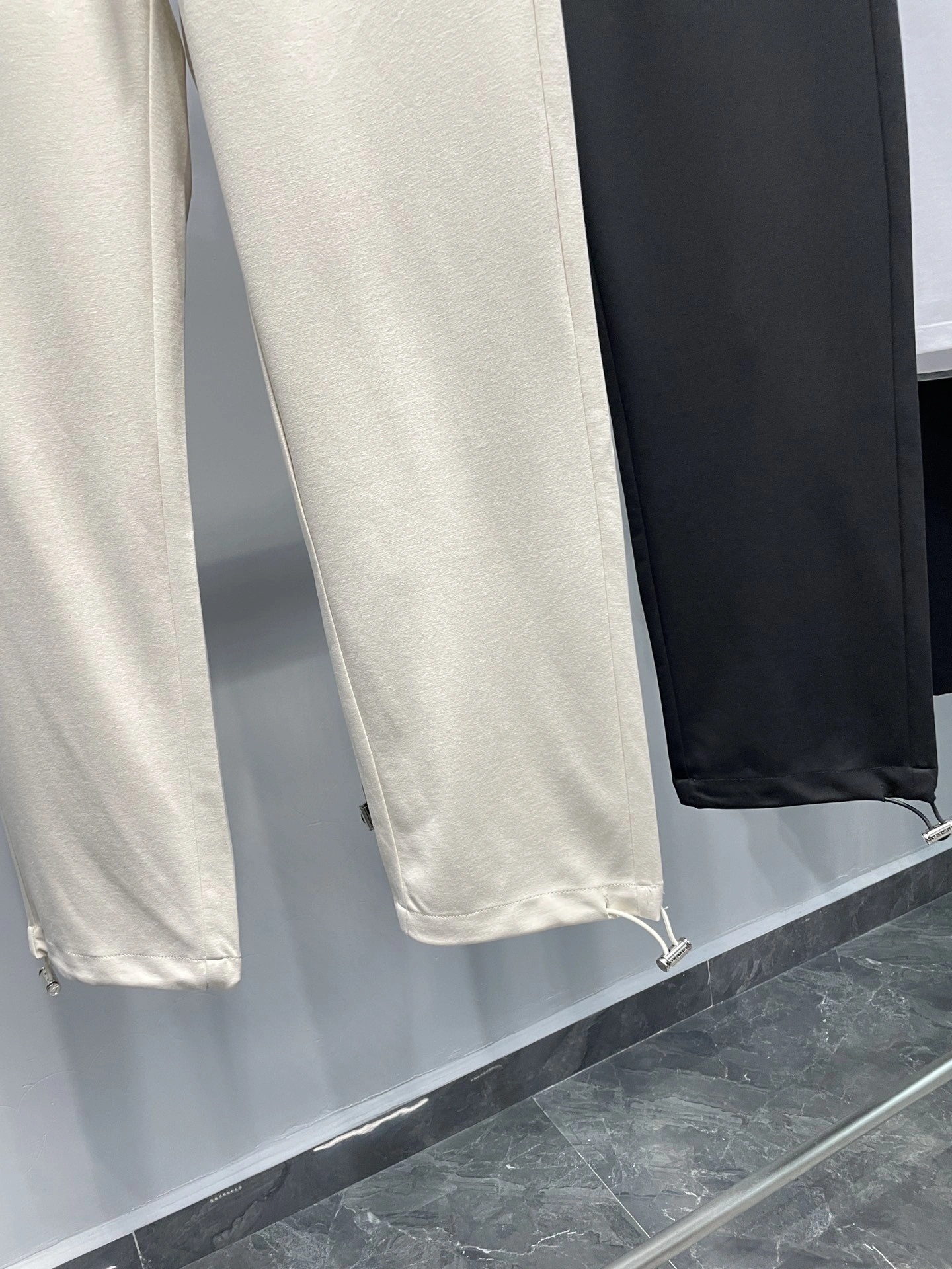 Unisex B*alenciaga Pants Top Quality D17 20240506- 10464