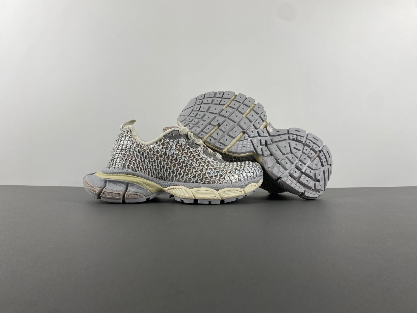 B*alenciaga Sneaker Low AM20250410- Versatile 4223