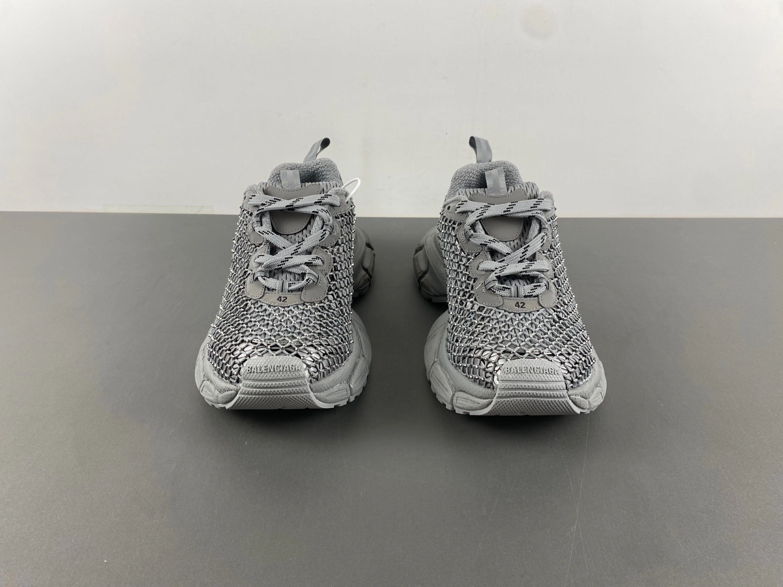 B*alenciaga Sneaker Low AM20250410- Modern 4226