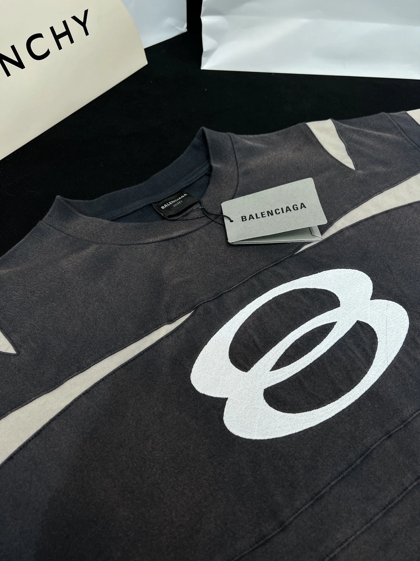 WellDesigned B*alenciaga T-shirt Top Quality D17 20240518- 10422