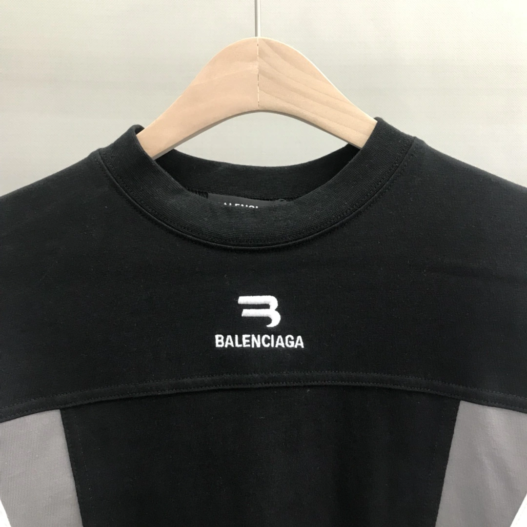 B*alenciaga T-shirt Top Quality DSX 20230619- UrbanChic 11217