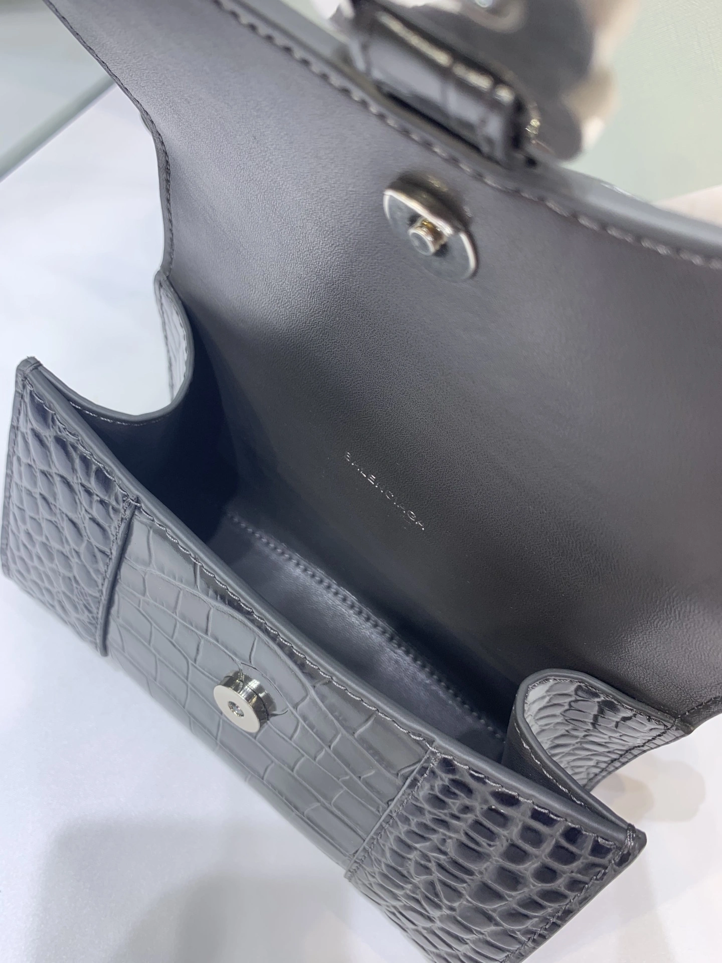 EyeCatching B*alenciaga Top Bag 9141