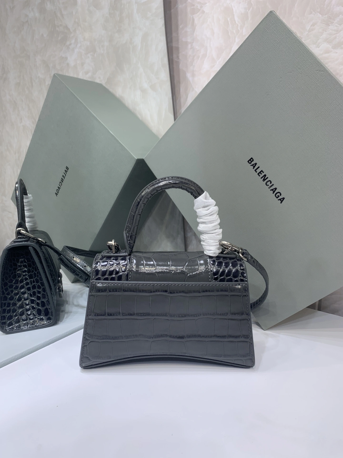 EyeCatching B*alenciaga Top Bag 9141