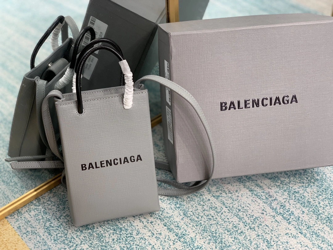 RelaxedFit B*alenciaga Top Bag 18*4.5*12cm 9088