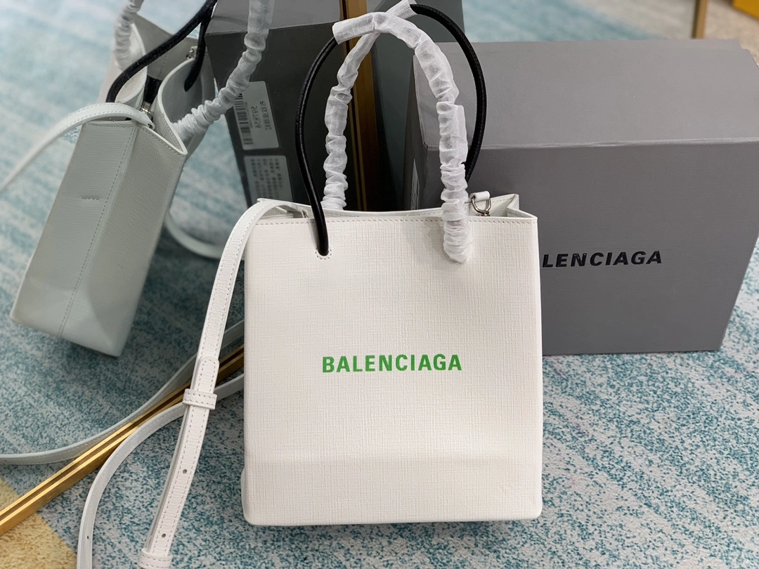Tailored B*alenciaga Top Bag 19*20*9cm 9081