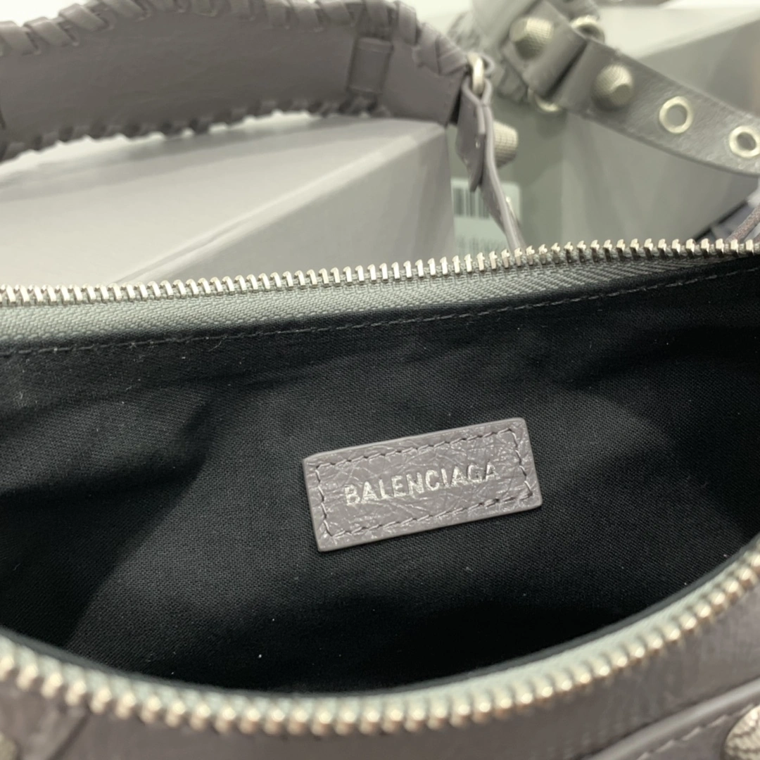 Practical B*alenciaga Top Bag 25*16*6.5cm 9185