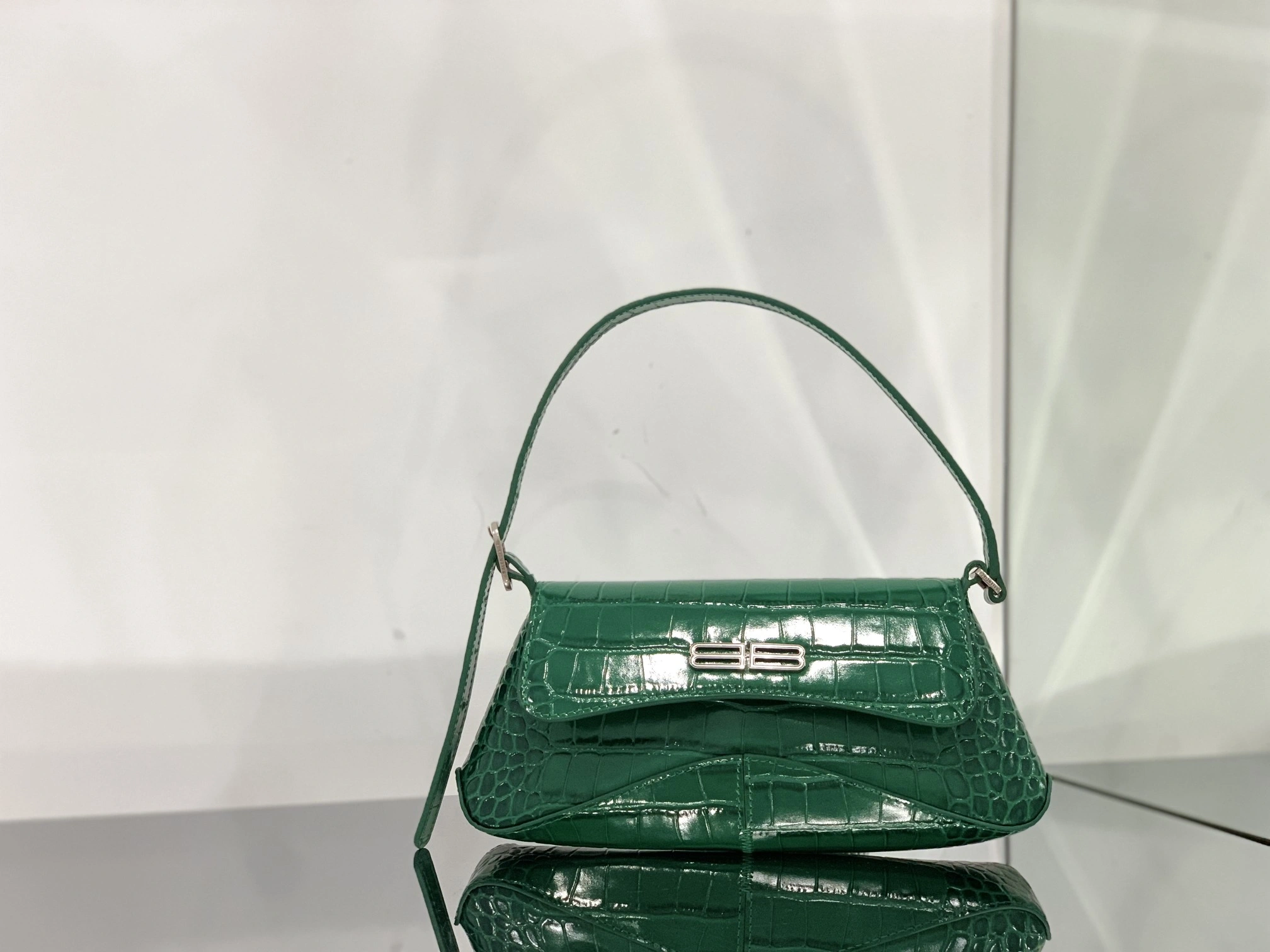 WaterResistant B*alenciaga Top Bag 27*15.5*4.8cm 9192
