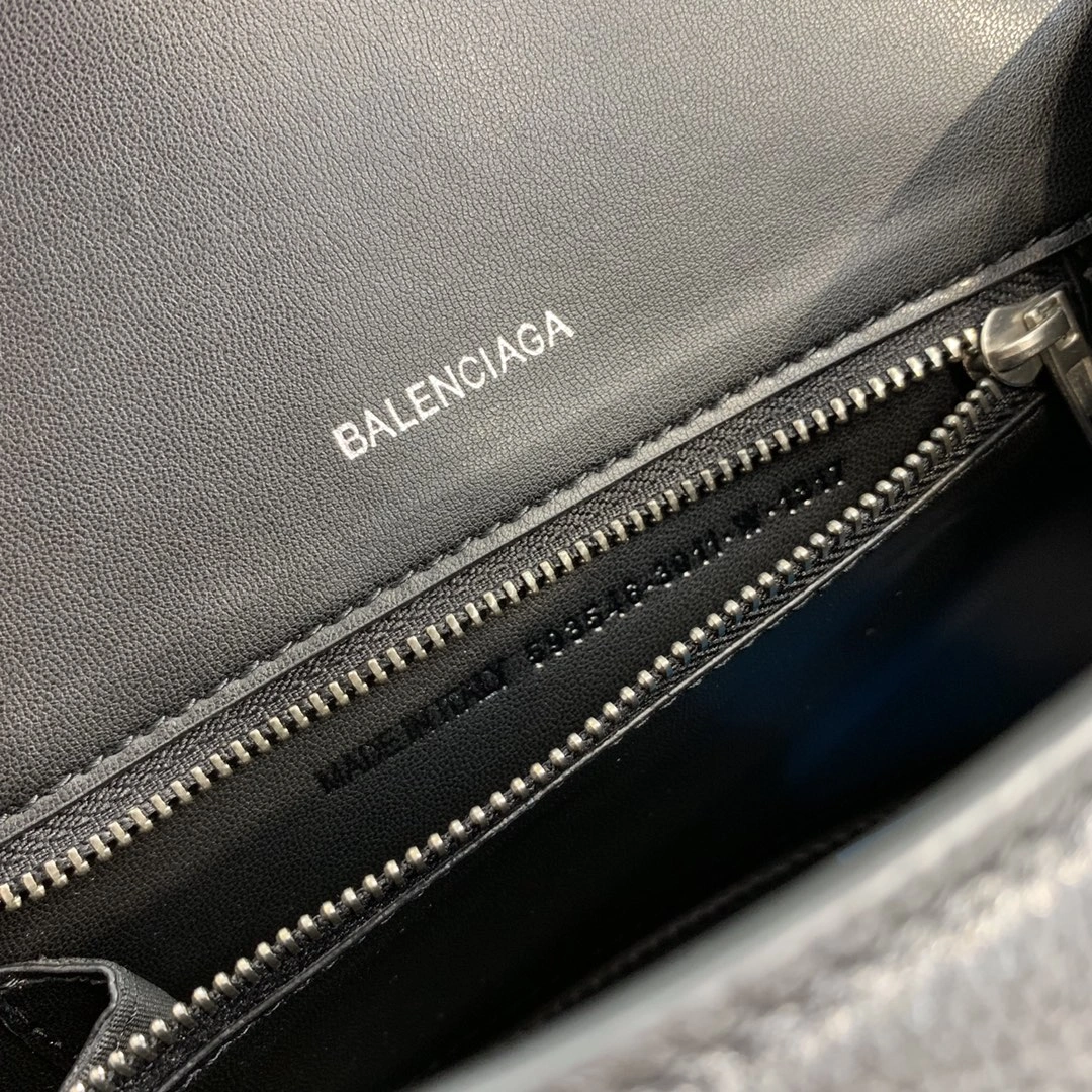 Modern B*alenciaga Top Bag 9125