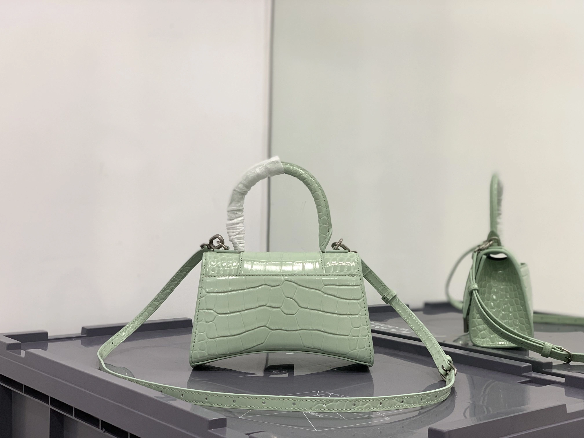 ModernLook B*alenciaga Top Bag 9149