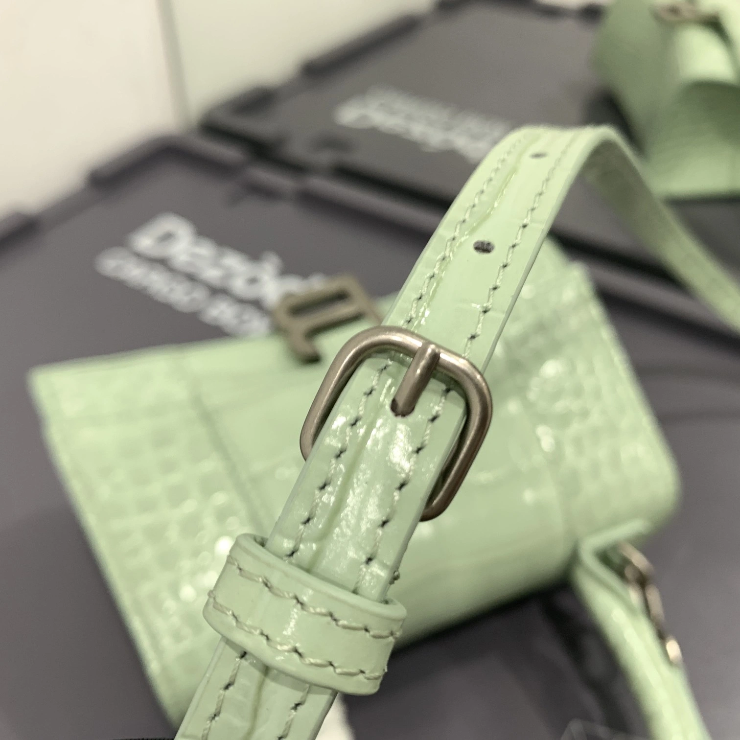 ModernLook B*alenciaga Top Bag 9149