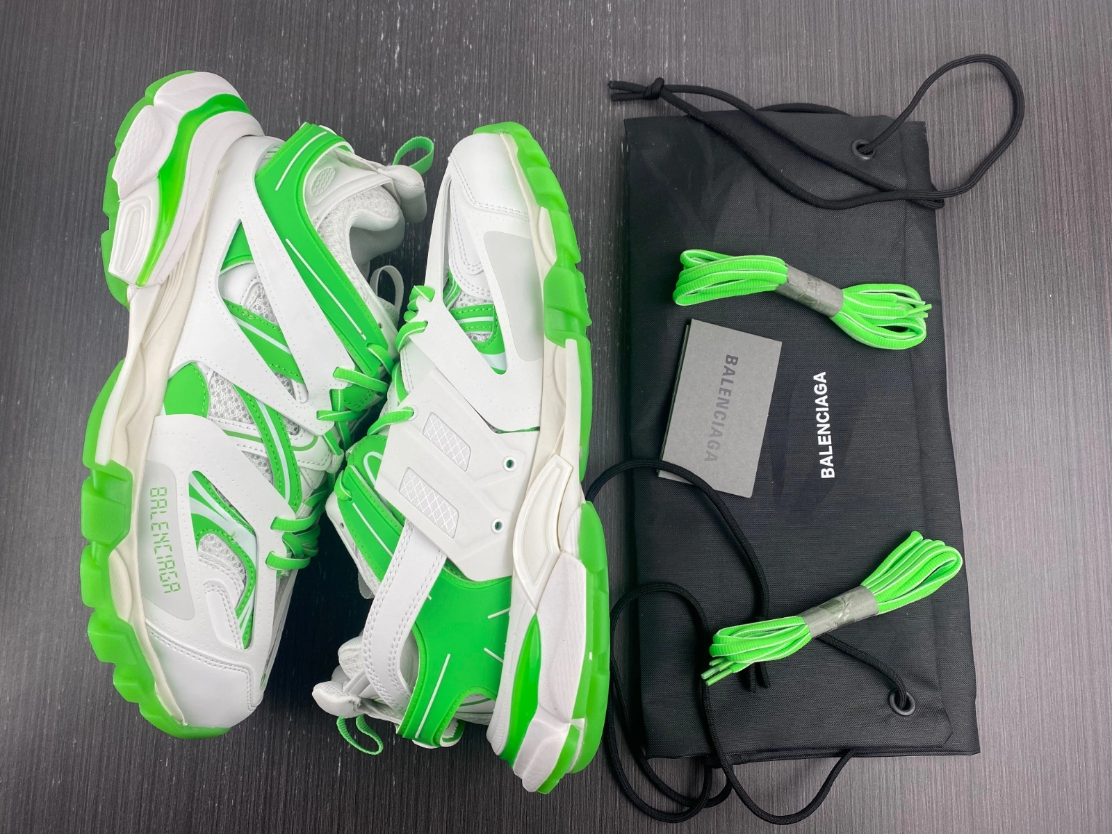 Stylish B*alenciaga Track AM221111- 4564