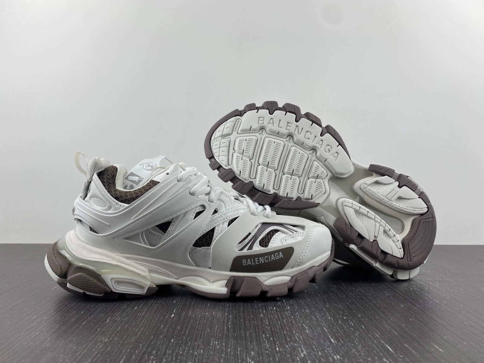 Packable B*alenciaga Track AM221114- 4531