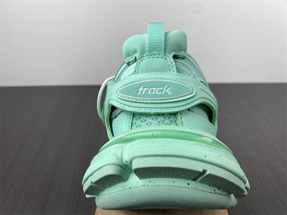 B*alenciaga Track Recycled Green 542436W3FE Packable 4600