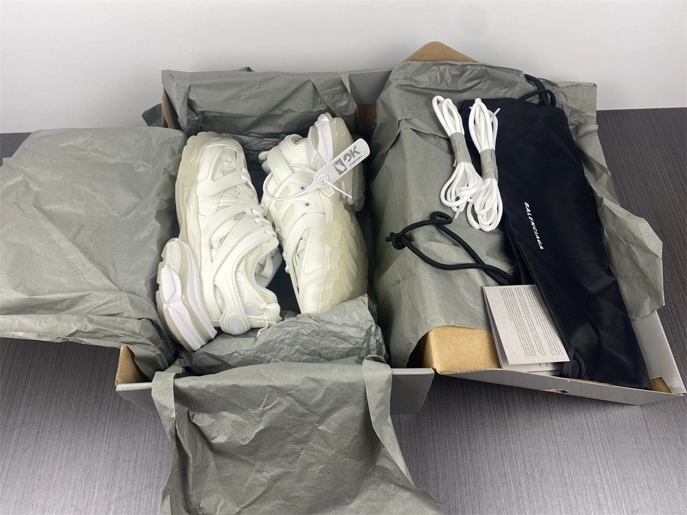 B*alenciaga Track White 542436W3CR Premium 4586