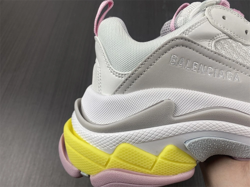 B*alenciaga Triple S 524039 W2FW4 Casual 4589