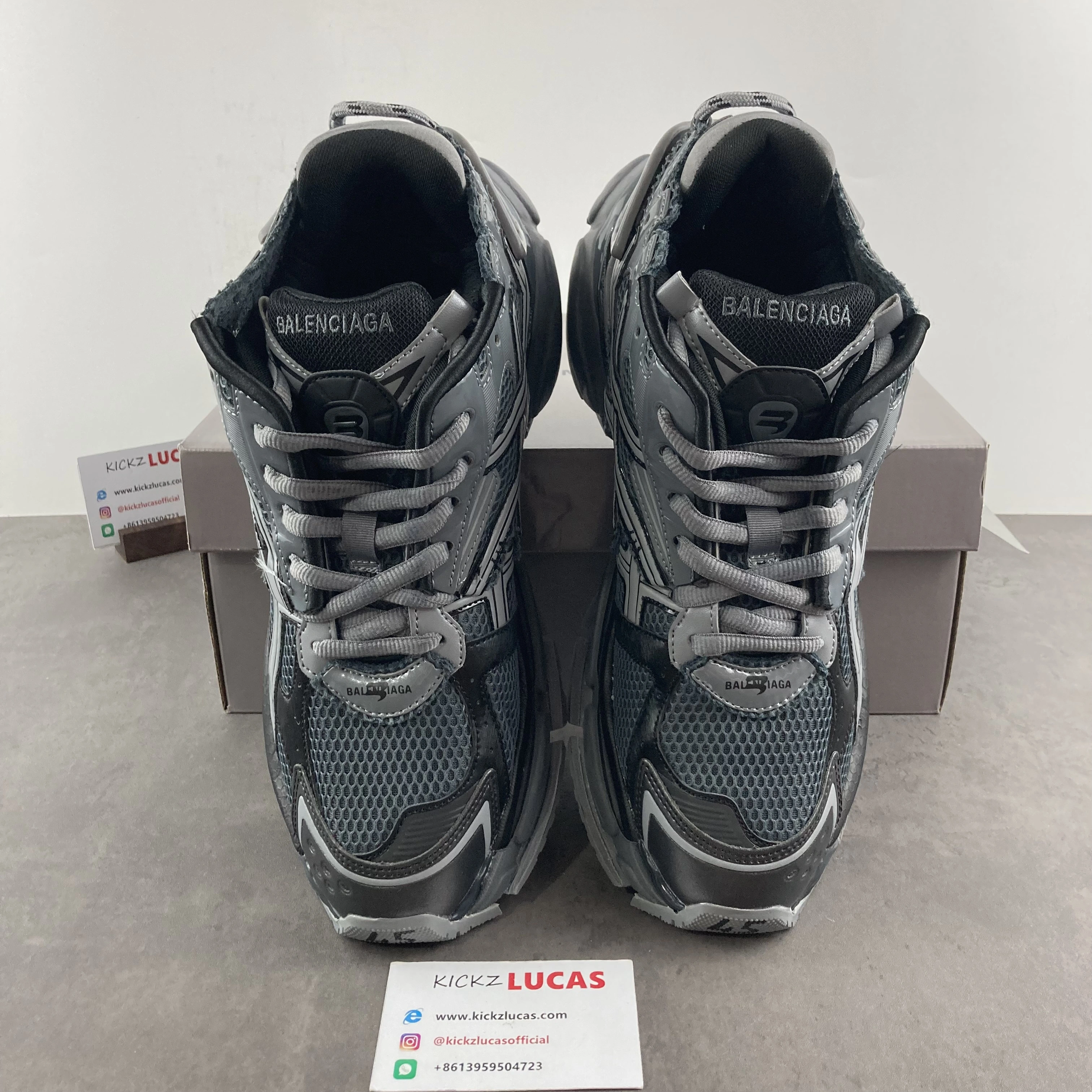 B*alenciaga runner AM 202306119 - Tailored 4452