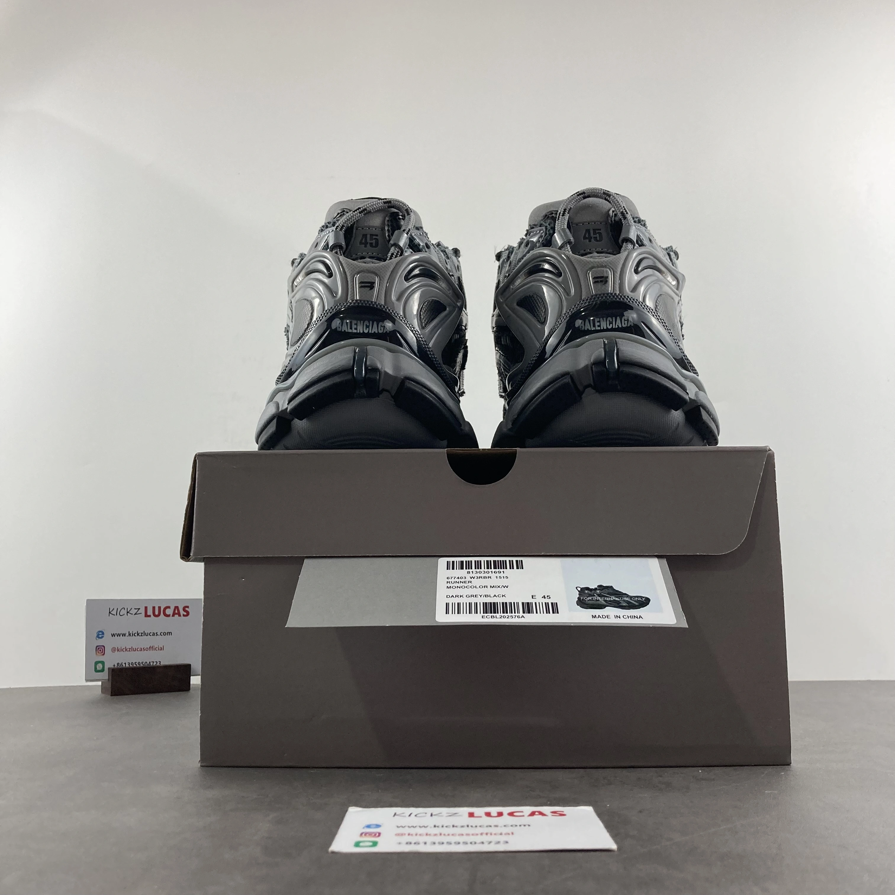 B*alenciaga runner AM 202306119 - Tailored 4452