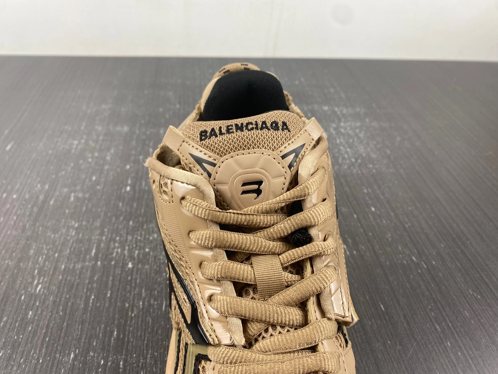 B*alenciaga runner AM 20230724- RelaxedFit 4440