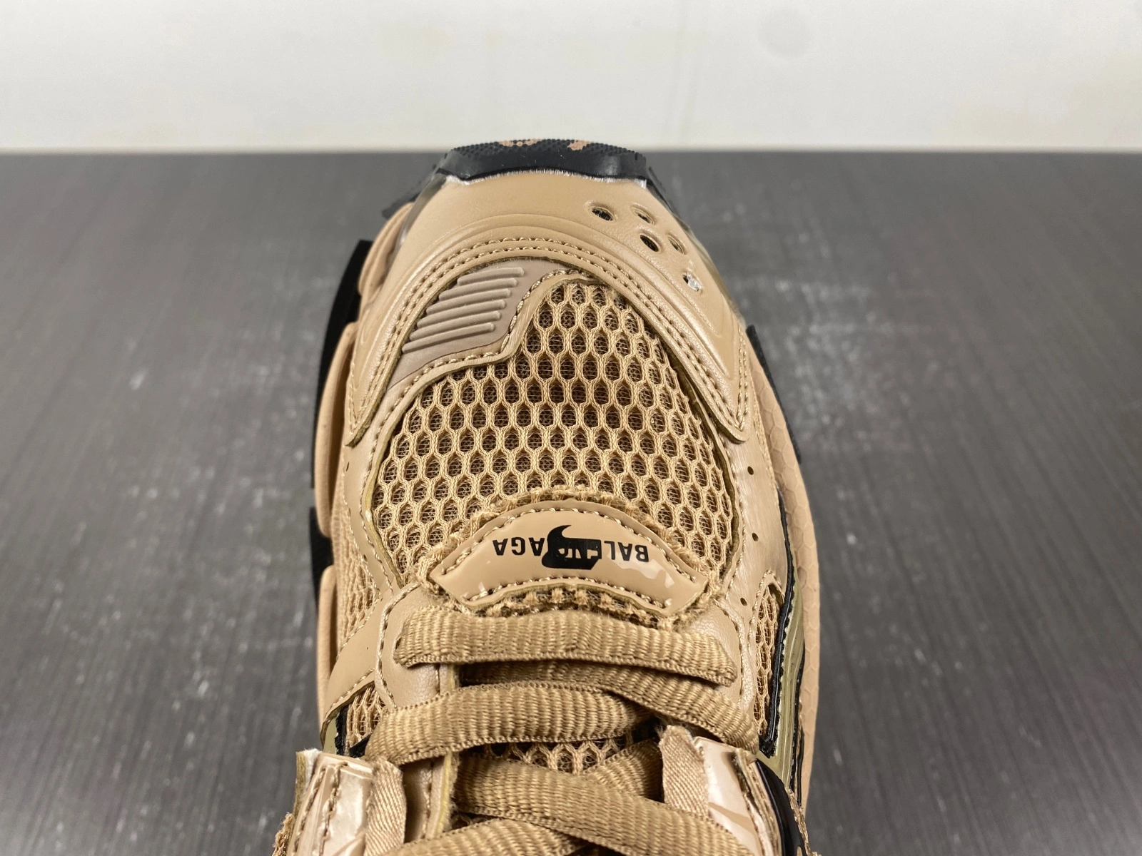B*alenciaga runner AM 20230724- RelaxedFit 4440