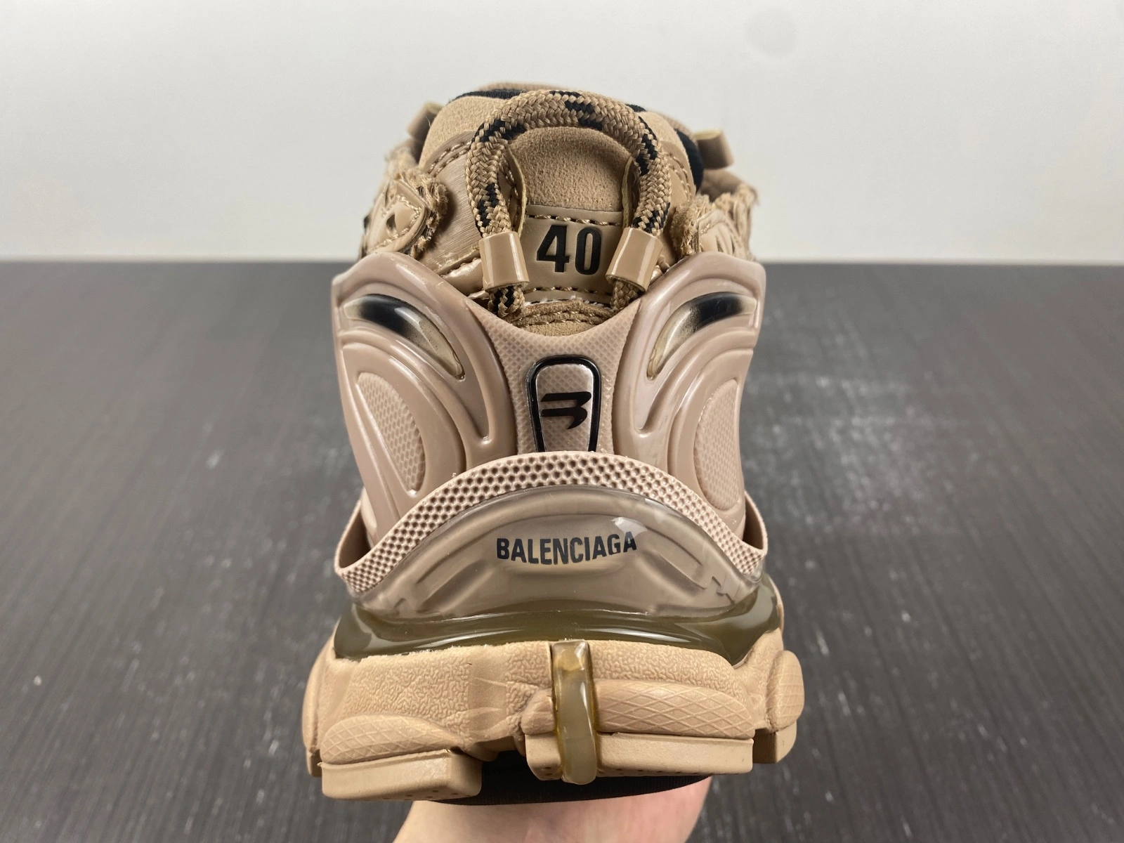 B*alenciaga runner AM 20230724- RelaxedFit 4440