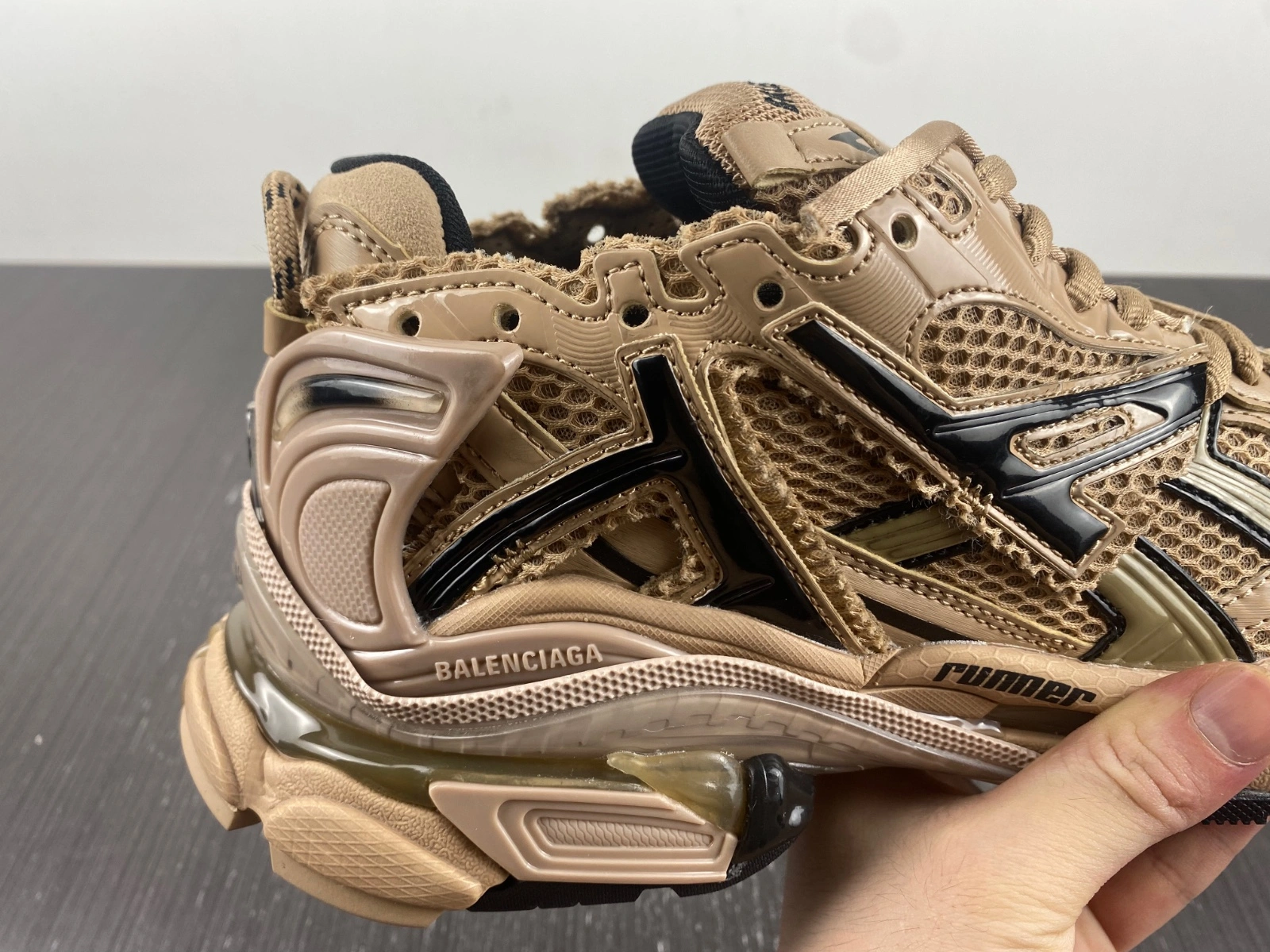 B*alenciaga runner AM 20230724- RelaxedFit 4440