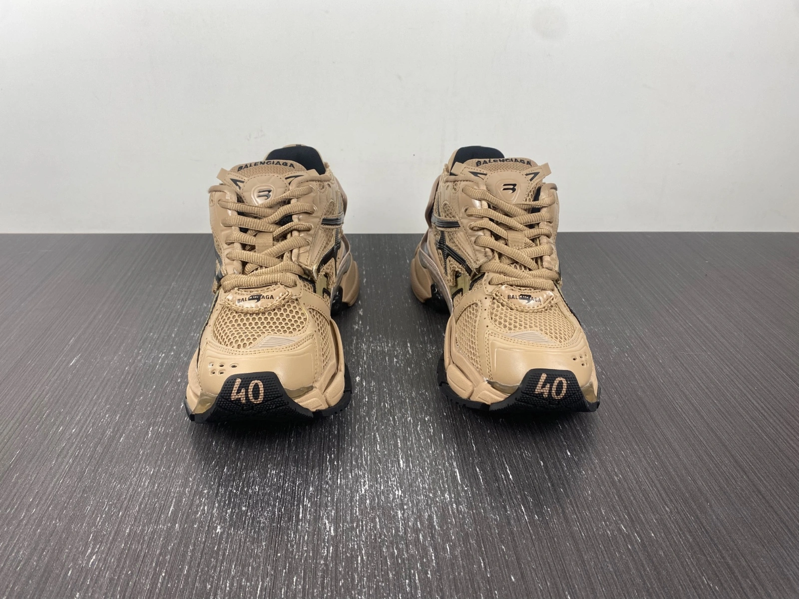 B*alenciaga runner AM 20230724- RelaxedFit 4440